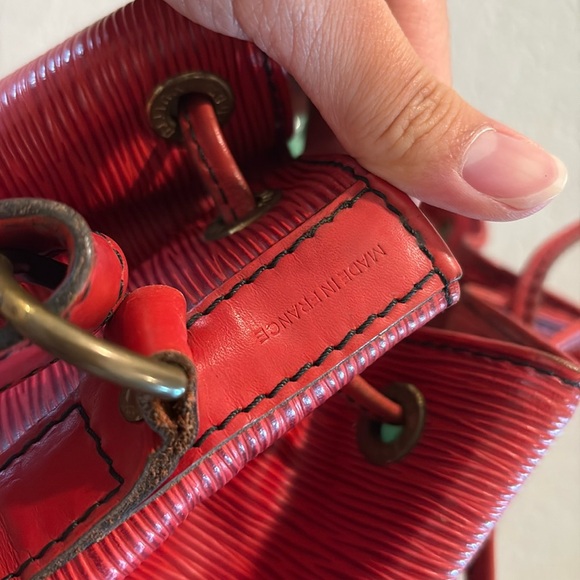 Louis Vuitton Epi Leather Bucket Red - Picture 6 of 16